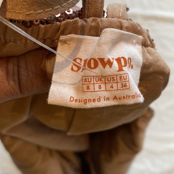 Showpo Australia, gorgeous party dress - Picture 7 of 13